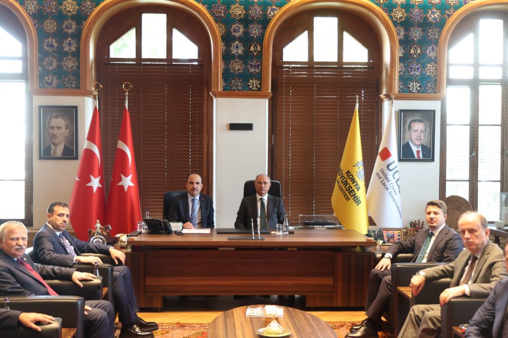 ugurr al.jpg