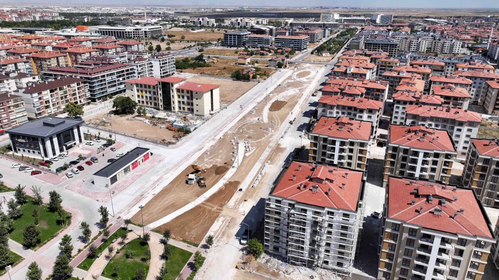 KARATAY’DA YEŞİL DÖNÜŞÜM MAHALLE MAHALLE BÜYÜYOR (2).JPG