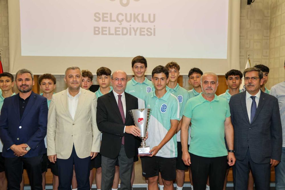selçukluuuuuuuuuuuuuu.jpg