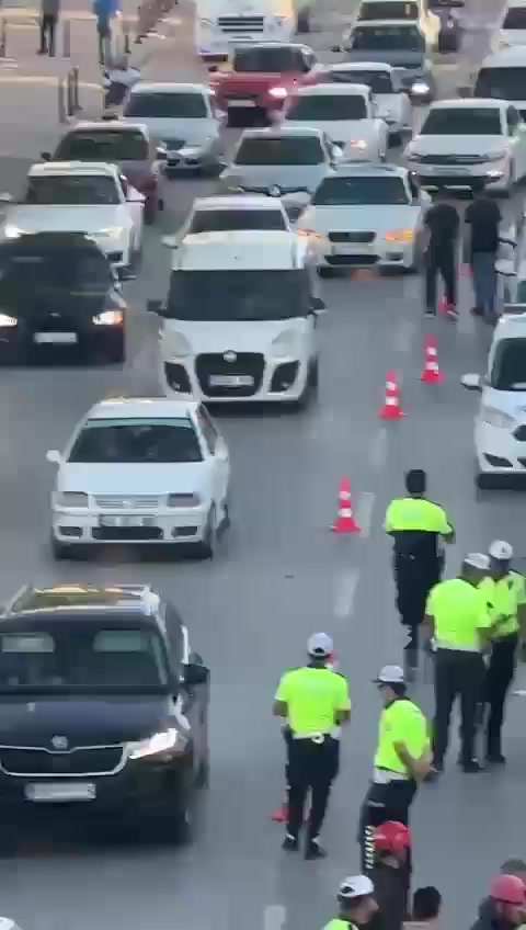 tramvay seferini durduran kaza