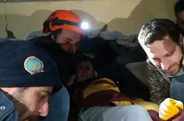 Depremin 39. Saatinde Hatay-Belen'de bir vatandaşımızı daha sağ çıkardık elhamdülillah bu bize büyük güç veriyor