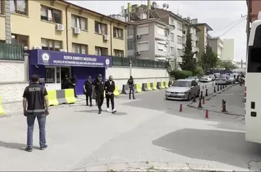 polis frene bastı